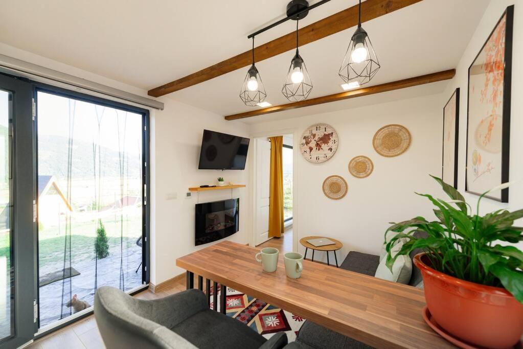 Cozy Cube - Tiny House Villa Saru Dornei Exterior foto